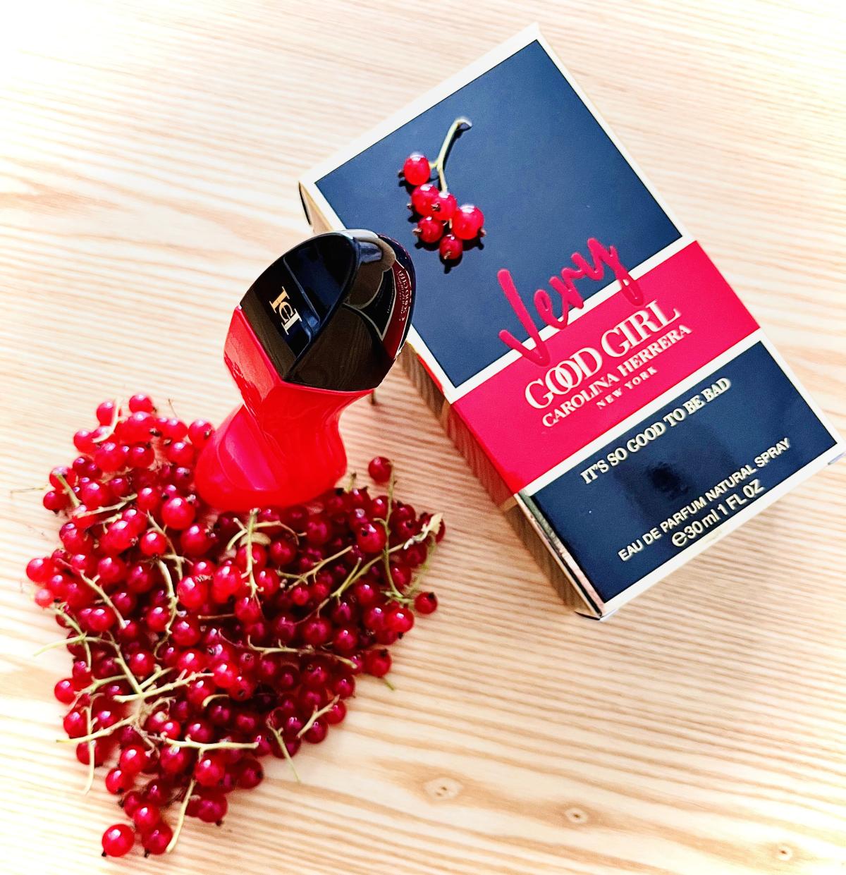 عطر كارولينا هيريرا فيري جود ج - مراجعة Rose Water Spray وسعره
